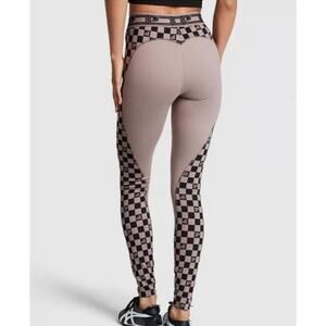 PINK Victorias Secret‎ Checkered HighWaisted  Active Style Leggings Tan Medium